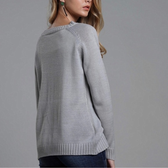 NEW Grey with White Heart Pull-Over Sweater (brand new in bag) size Medium - Picture 3 of 7